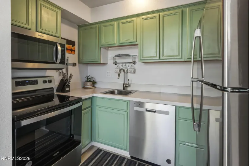 280 Island, Reno, Nevada 89501, 2 Bedrooms Bedrooms, ,2 BathroomsBathrooms,Residential,Residential,Island,260004101