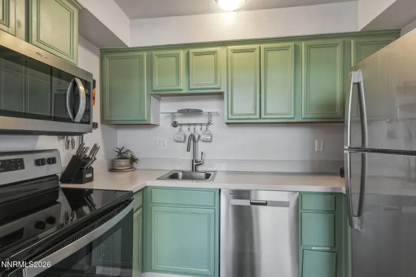 280 Island, Reno, Nevada 89501, 2 Bedrooms Bedrooms, ,2 BathroomsBathrooms,Residential,Residential,Island,260004101