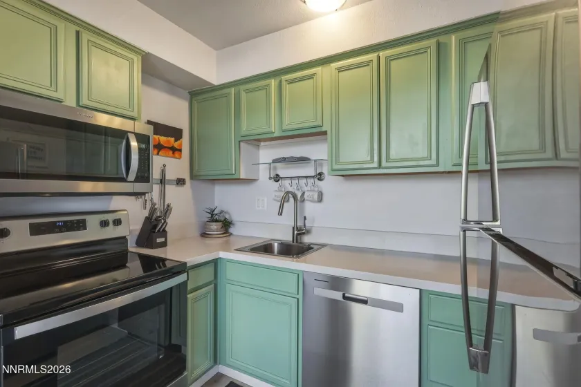 280 Island, Reno, Nevada 89501, 2 Bedrooms Bedrooms, ,2 BathroomsBathrooms,Residential,Residential,Island,260004101