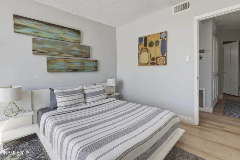 280 Island, Reno, Nevada 89501, 2 Bedrooms Bedrooms, ,2 BathroomsBathrooms,Residential,Residential,Island,260004101