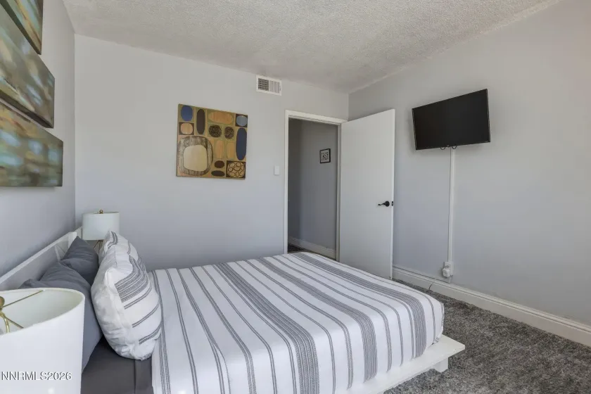 280 Island, Reno, Nevada 89501, 2 Bedrooms Bedrooms, ,2 BathroomsBathrooms,Residential,Residential,Island,260004101