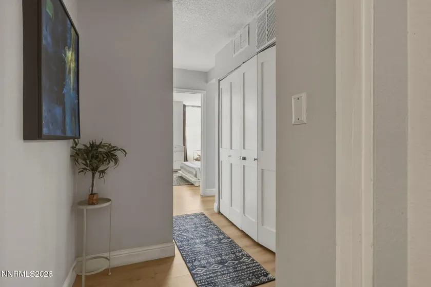 280 Island, Reno, Nevada 89501, 2 Bedrooms Bedrooms, ,2 BathroomsBathrooms,Residential,Residential,Island,260004101