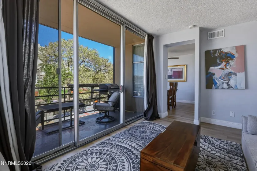 280 Island, Reno, Nevada 89501, 2 Bedrooms Bedrooms, ,2 BathroomsBathrooms,Residential,Residential,Island,260004101