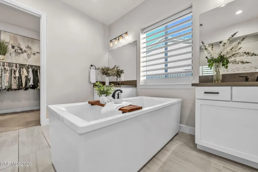 9752 Silverspar, Reno, Nevada 89521, 4 Bedrooms Bedrooms, ,5 BathroomsBathrooms,Residential,Residential,Silverspar,260004103