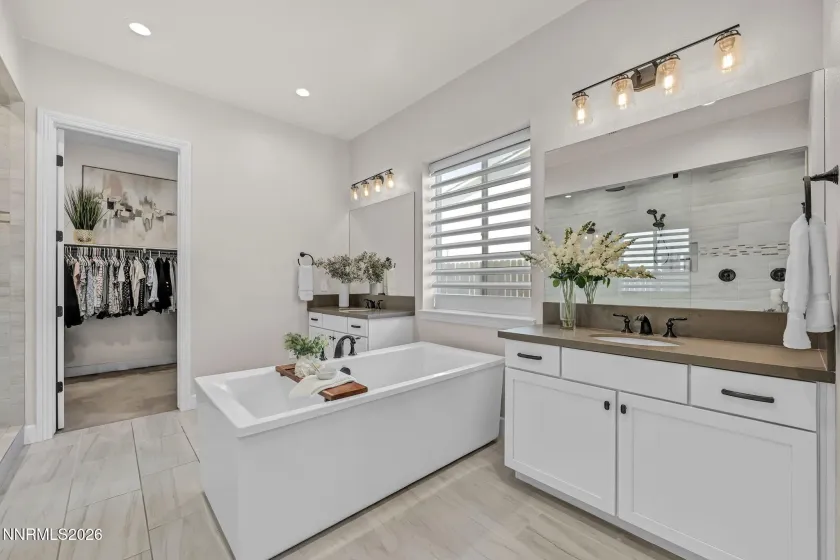 9752 Silverspar, Reno, Nevada 89521, 4 Bedrooms Bedrooms, ,5 BathroomsBathrooms,Residential,Residential,Silverspar,260004103