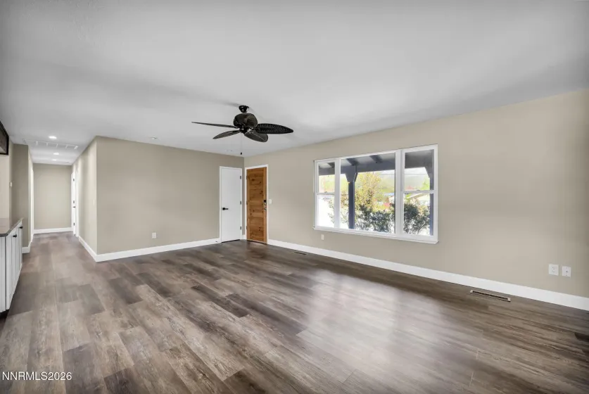 5500 Edmonds, Carson City, Nevada 89701, 4 Bedrooms Bedrooms, ,3 BathroomsBathrooms,Residential,Residential,Edmonds,260004105