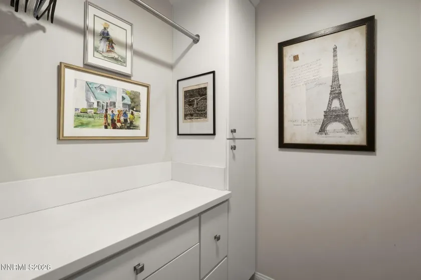 100 Arlington, Reno, Nevada 89501, 3 Bedrooms Bedrooms, ,3 BathroomsBathrooms,Residential,Residential,Arlington,260004107