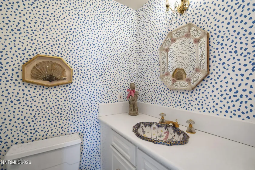 100 Arlington, Reno, Nevada 89501, 3 Bedrooms Bedrooms, ,3 BathroomsBathrooms,Residential,Residential,Arlington,260004107