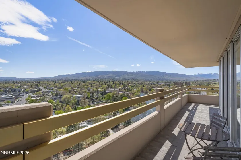 100 Arlington, Reno, Nevada 89501, 3 Bedrooms Bedrooms, ,3 BathroomsBathrooms,Residential,Residential,Arlington,260004107