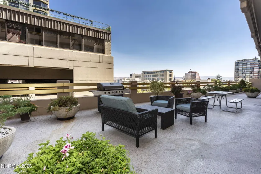 100 Arlington, Reno, Nevada 89501, 3 Bedrooms Bedrooms, ,3 BathroomsBathrooms,Residential,Residential,Arlington,260004107