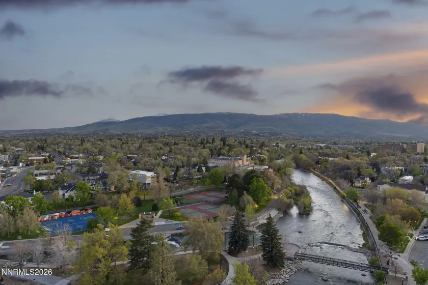 100 Arlington, Reno, Nevada 89501, 3 Bedrooms Bedrooms, ,3 BathroomsBathrooms,Residential,Residential,Arlington,260004107