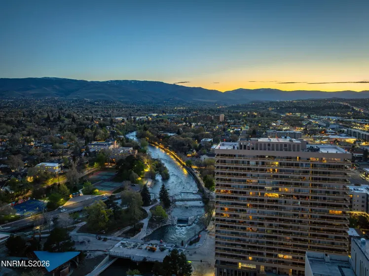 100 Arlington, Reno, Nevada 89501, 3 Bedrooms Bedrooms, ,3 BathroomsBathrooms,Residential,Residential,Arlington,260004107