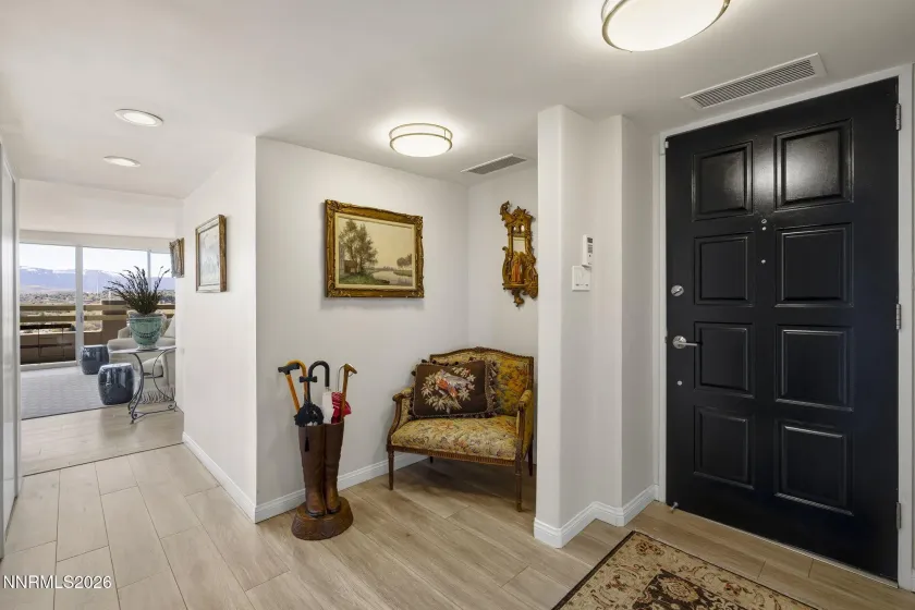 100 Arlington, Reno, Nevada 89501, 3 Bedrooms Bedrooms, ,3 BathroomsBathrooms,Residential,Residential,Arlington,260004107