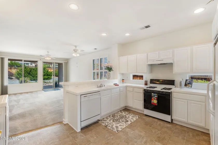 1780 Cosenza, Sparks, Nevada 89434, 2 Bedrooms Bedrooms, ,2 BathroomsBathrooms,Residential,Residential,Cosenza,260004109