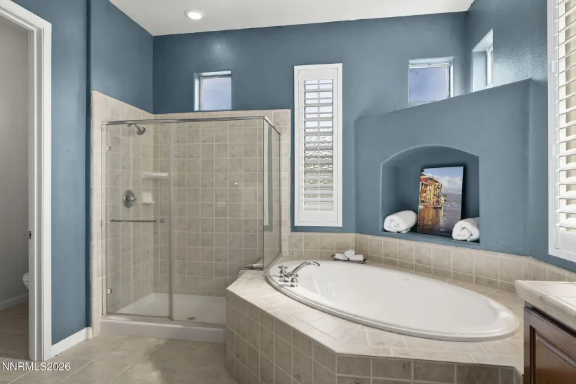 9900 Wilbur May, Reno, Nevada 89521, 3 Bedrooms Bedrooms, ,2 BathroomsBathrooms,Residential,Residential,Wilbur May,260004115