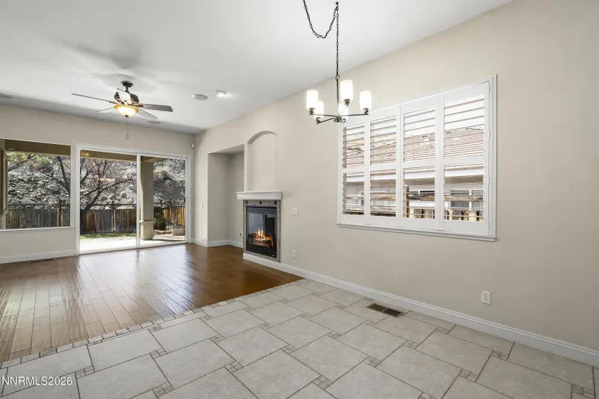 2815 Falcon Ridge, Sparks, Nevada 89436, 3 Bedrooms Bedrooms, ,2 BathroomsBathrooms,Residential,Residential,Falcon Ridge,260004114