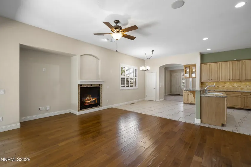 2815 Falcon Ridge, Sparks, Nevada 89436, 3 Bedrooms Bedrooms, ,2 BathroomsBathrooms,Residential,Residential,Falcon Ridge,260004114