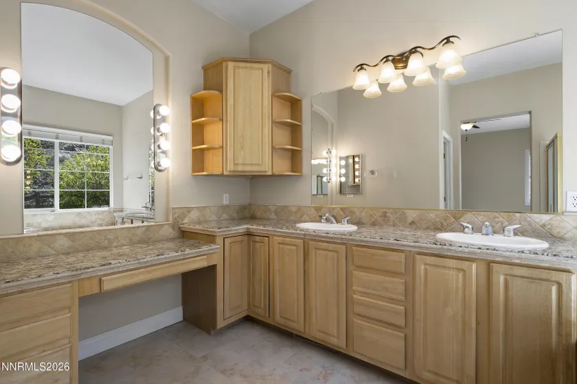 2815 Falcon Ridge, Sparks, Nevada 89436, 3 Bedrooms Bedrooms, ,2 BathroomsBathrooms,Residential,Residential,Falcon Ridge,260004114