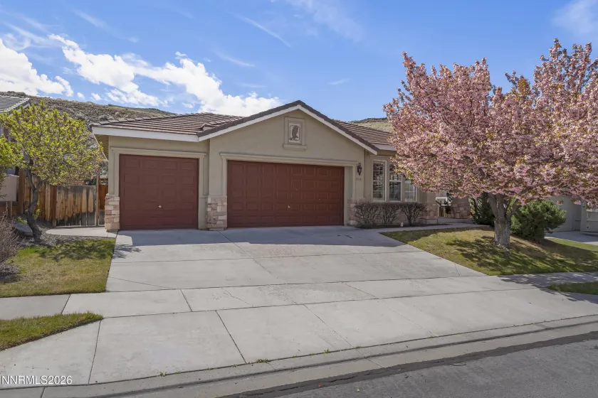 2815 Falcon Ridge, Sparks, Nevada 89436, 3 Bedrooms Bedrooms, ,2 BathroomsBathrooms,Residential,Residential,Falcon Ridge,260004114