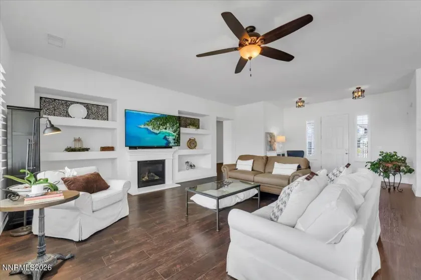 302 Desert Chukar, Spanish Springs, Nevada 89441, 4 Bedrooms Bedrooms, ,3 BathroomsBathrooms,Residential,Residential,Desert Chukar,260004137