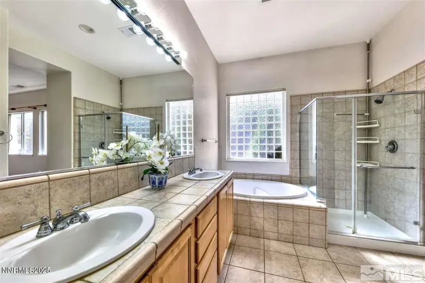 1830 Kodiak, Reno, Nevada 89511, 4 Bedrooms Bedrooms, ,3 BathroomsBathrooms,Residential Lease,Manufactured,Kodiak,260004138