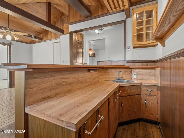 995 Bates, Reno, Nevada 89502, 2 Bedrooms Bedrooms, ,2 BathroomsBathrooms,Residential,Residential,Bates,260004139