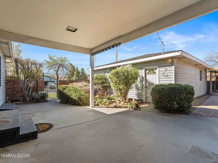 995 Bates, Reno, Nevada 89502, 2 Bedrooms Bedrooms, ,2 BathroomsBathrooms,Residential,Residential,Bates,260004139