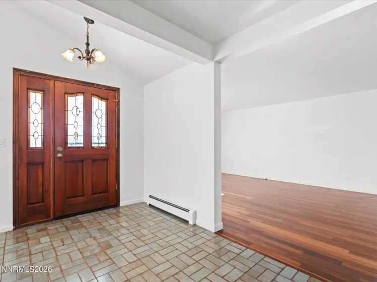 995 Bates, Reno, Nevada 89502, 2 Bedrooms Bedrooms, ,2 BathroomsBathrooms,Residential,Residential,Bates,260004139