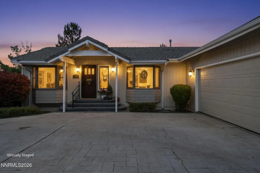 5445 Scarsdale, Reno, Nevada 89502, 4 Bedrooms Bedrooms, ,3 BathroomsBathrooms,Residential,Residential,Scarsdale,260004142