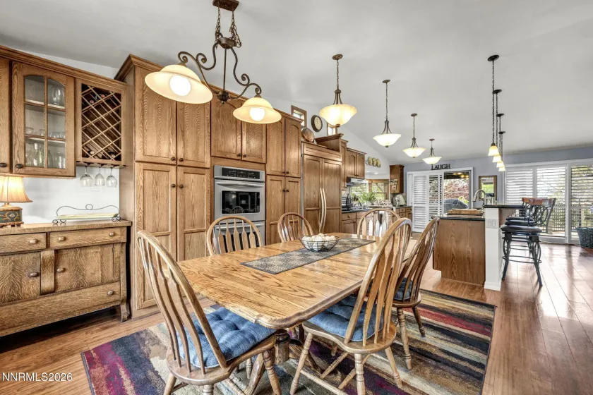 Kitchen / Dining Area