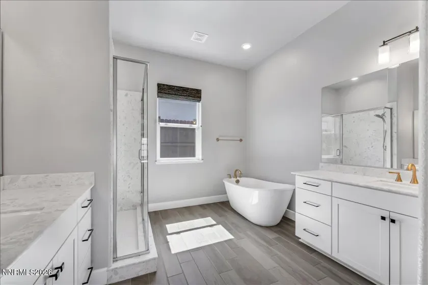 14239 Silver Moon, Reno, Nevada 89521, 4 Bedrooms Bedrooms, ,3 BathroomsBathrooms,Residential,Residential,Silver Moon,260004143