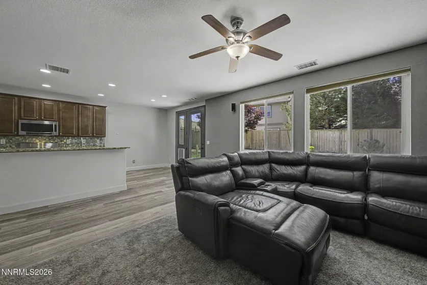 10891 Pebble Hill, Reno, Nevada 89521, 4 Bedrooms Bedrooms, ,3 BathroomsBathrooms,Residential,Residential,Pebble Hill,260004145