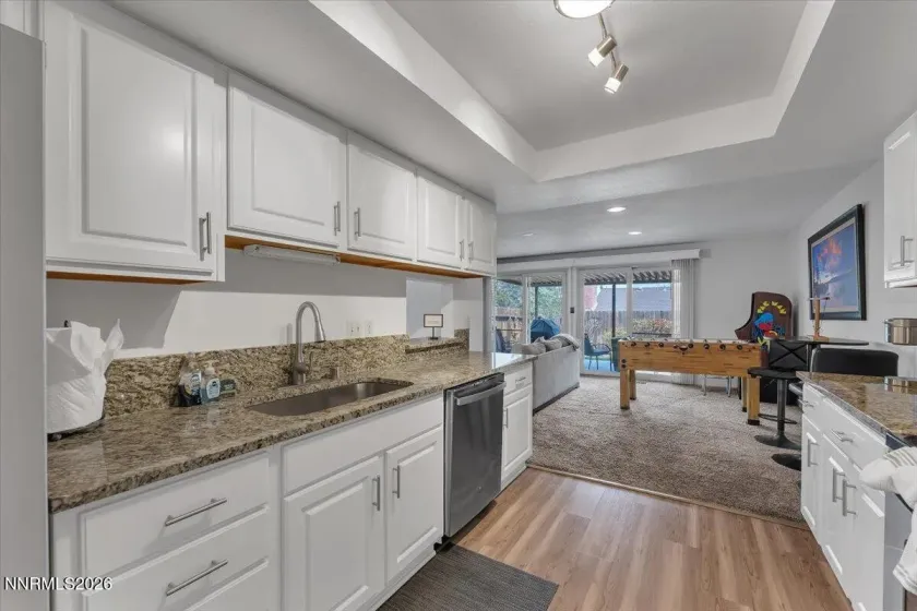 560 Peter, Reno, Nevada 89503, 4 Bedrooms Bedrooms, ,2 BathroomsBathrooms,Residential,Residential,Peter,260004146