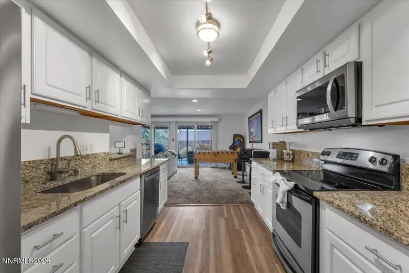 560 Peter, Reno, Nevada 89503, 4 Bedrooms Bedrooms, ,2 BathroomsBathrooms,Residential,Residential,Peter,260004146