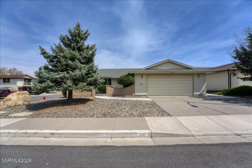 560 Peter, Reno, Nevada 89503, 4 Bedrooms Bedrooms, ,2 BathroomsBathrooms,Residential,Residential,Peter,260004146