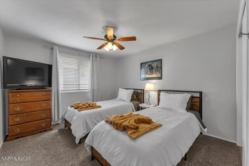 560 Peter, Reno, Nevada 89503, 4 Bedrooms Bedrooms, ,2 BathroomsBathrooms,Residential,Residential,Peter,260004146