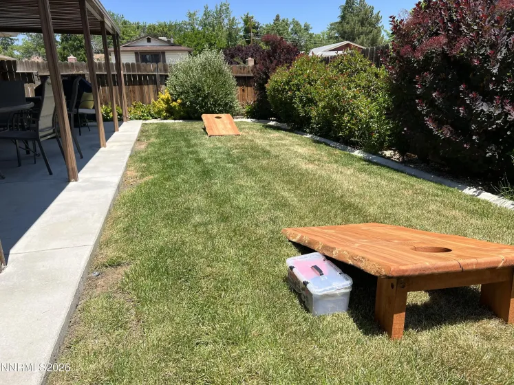 560 Peter, Reno, Nevada 89503, 4 Bedrooms Bedrooms, ,2 BathroomsBathrooms,Residential,Residential,Peter,260004146