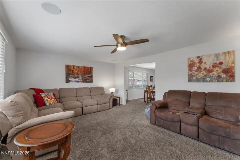 560 Peter, Reno, Nevada 89503, 4 Bedrooms Bedrooms, ,2 BathroomsBathrooms,Residential,Residential,Peter,260004146