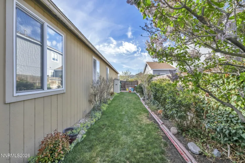 1374 Mountain Rose, Fernley, Nevada 89408, 3 Bedrooms Bedrooms, ,2 BathroomsBathrooms,Residential,Residential,Mountain Rose,260004148