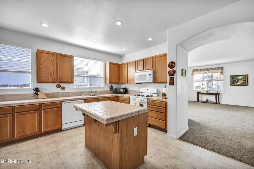 1374 Mountain Rose, Fernley, Nevada 89408, 3 Bedrooms Bedrooms, ,2 BathroomsBathrooms,Residential,Residential,Mountain Rose,260004148