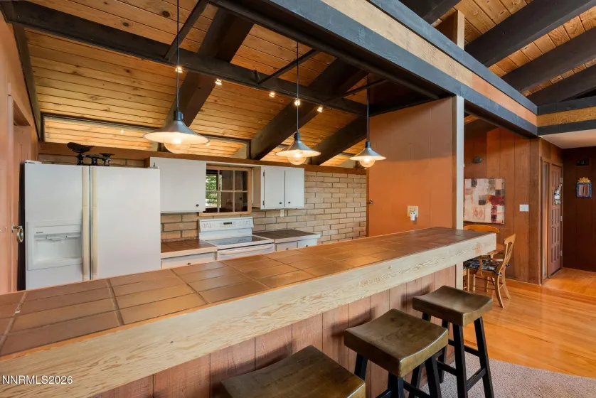 725 Fairview, Incline Village, Nevada 89451, 3 Bedrooms Bedrooms, ,2 BathroomsBathrooms,Residential,Residential,Fairview,260004151