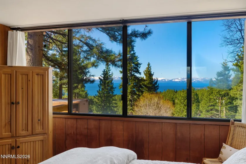 725 Fairview, Incline Village, Nevada 89451, 3 Bedrooms Bedrooms, ,2 BathroomsBathrooms,Residential,Residential,Fairview,260004151