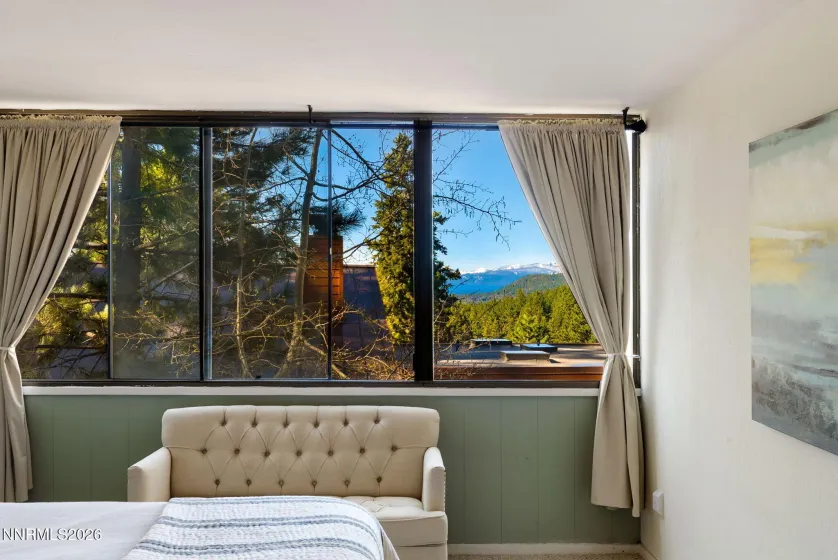 725 Fairview, Incline Village, Nevada 89451, 3 Bedrooms Bedrooms, ,2 BathroomsBathrooms,Residential,Residential,Fairview,260004151