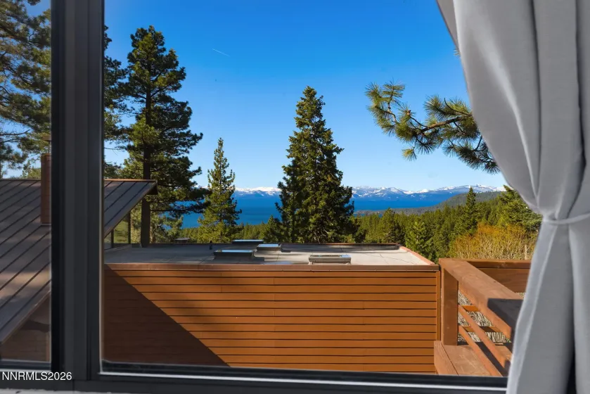 725 Fairview, Incline Village, Nevada 89451, 3 Bedrooms Bedrooms, ,2 BathroomsBathrooms,Residential,Residential,Fairview,260004151