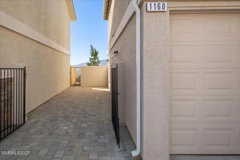 1160 Arrastra, Reno, Nevada 89512, 3 Bedrooms Bedrooms, ,3 BathroomsBathrooms,Residential,Residential,Arrastra,260004153