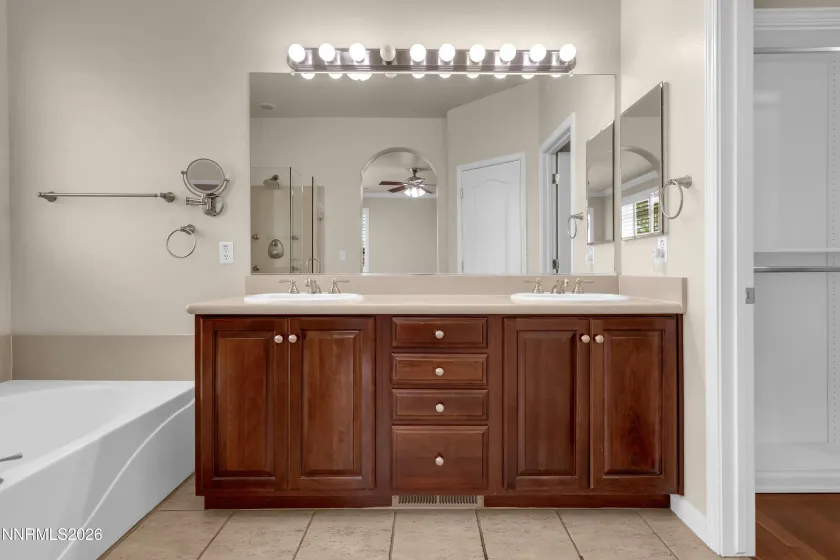 2555 Tuscan, Sparks, Nevada 89434, 3 Bedrooms Bedrooms, ,3 BathroomsBathrooms,Residential,Residential,Tuscan,260004156