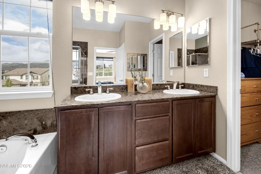 7310 Heritage Oaks, Reno, Nevada 89523, 3 Bedrooms Bedrooms, ,3 BathroomsBathrooms,Residential,Residential,Heritage Oaks,260004155