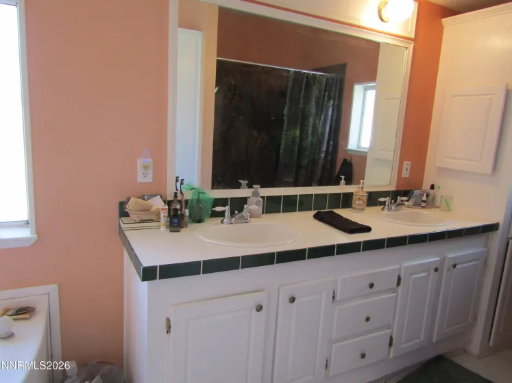 41 Bybee, Yerington, Nevada 89447, 3 Bedrooms Bedrooms, ,2 BathroomsBathrooms,Residential,Residential,Bybee,260004160