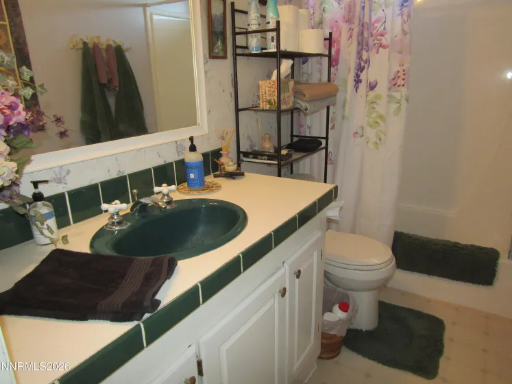 41 Bybee, Yerington, Nevada 89447, 3 Bedrooms Bedrooms, ,2 BathroomsBathrooms,Residential,Residential,Bybee,260004160