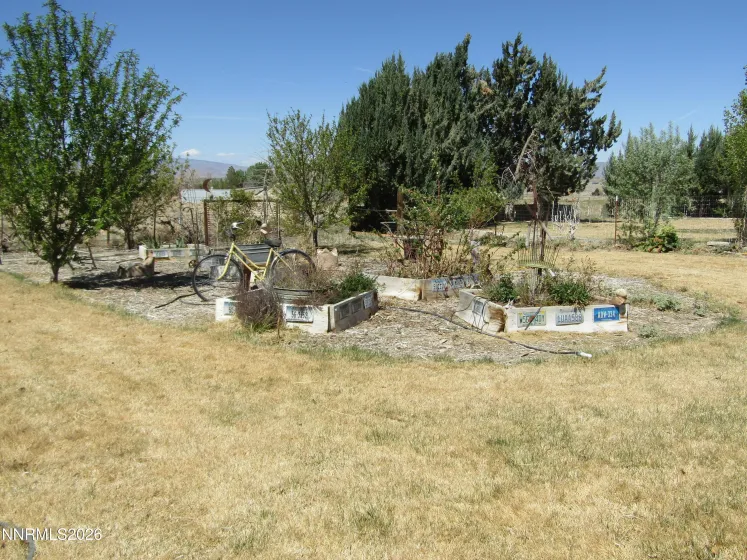 41 Bybee, Yerington, Nevada 89447, 3 Bedrooms Bedrooms, ,2 BathroomsBathrooms,Residential,Residential,Bybee,260004160